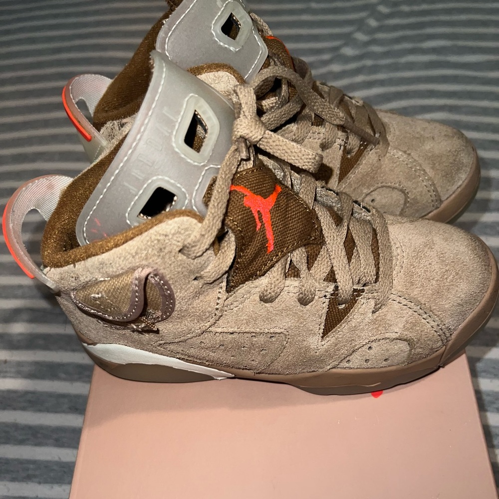 Travis Scott jordans